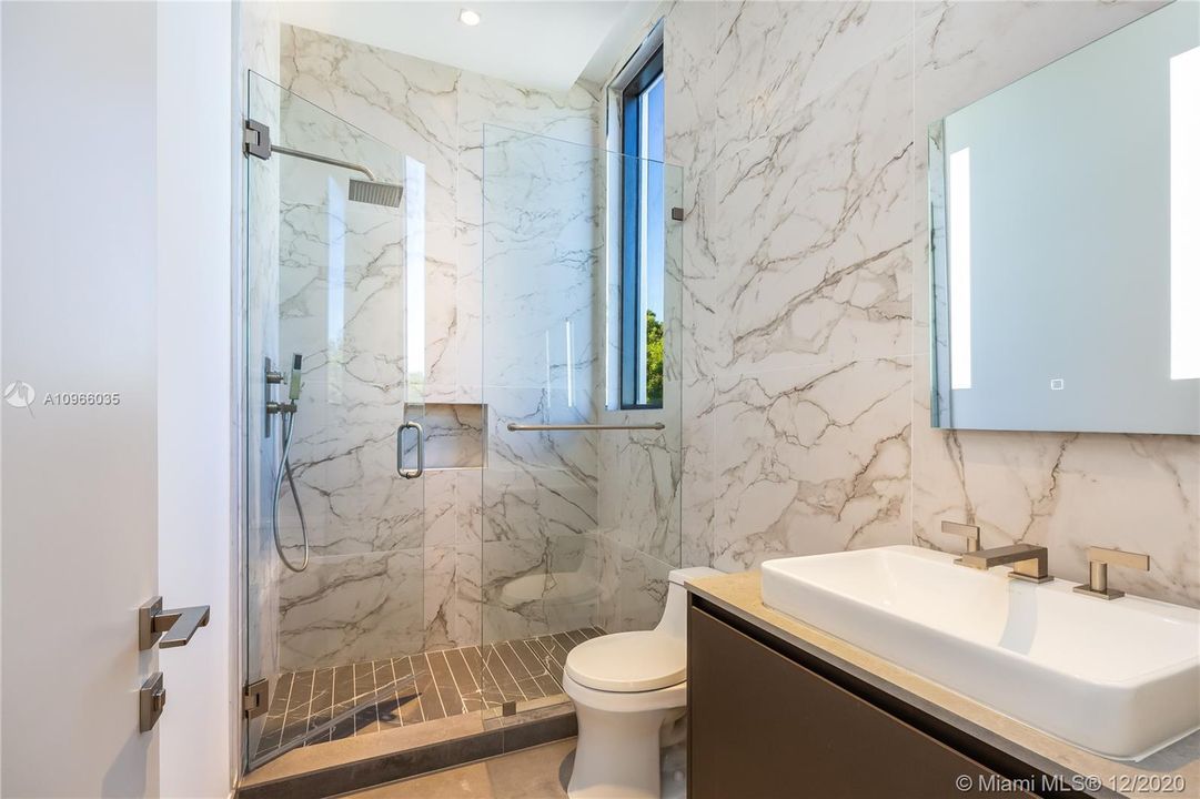 Recently Sold: $3,300,000 (5 beds, 5 baths, 0 Square Feet)