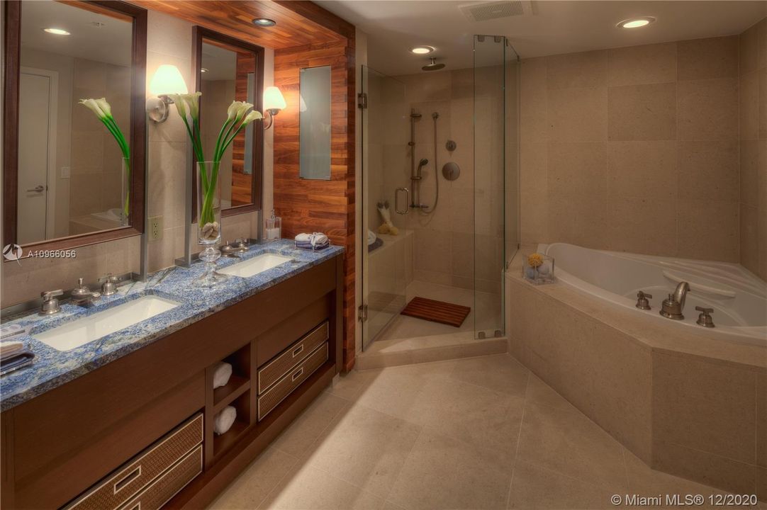 Недавно арендовано: $20,000 (3 спален, 3 ванн, 3105 Квадратных фут)