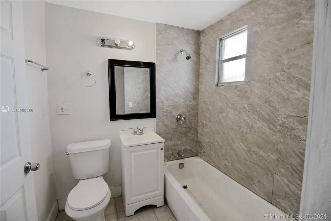 Недавно арендовано: $930 (1 спален, 1 ванн, 500 Квадратных фут)