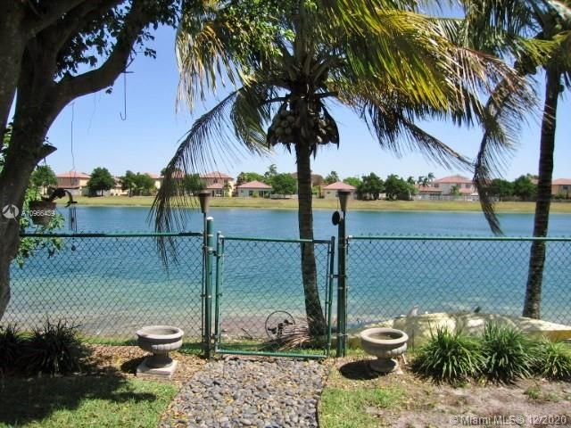 Recently Rented: $2,350 (3 beds, 2 baths, 1462 Square Feet)