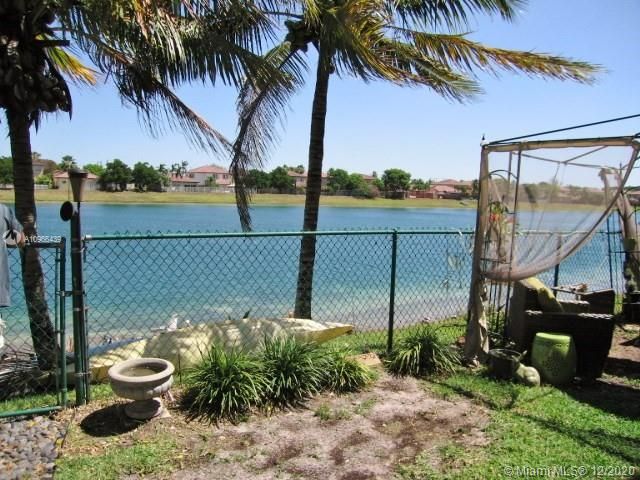 Recently Rented: $2,350 (3 beds, 2 baths, 1462 Square Feet)