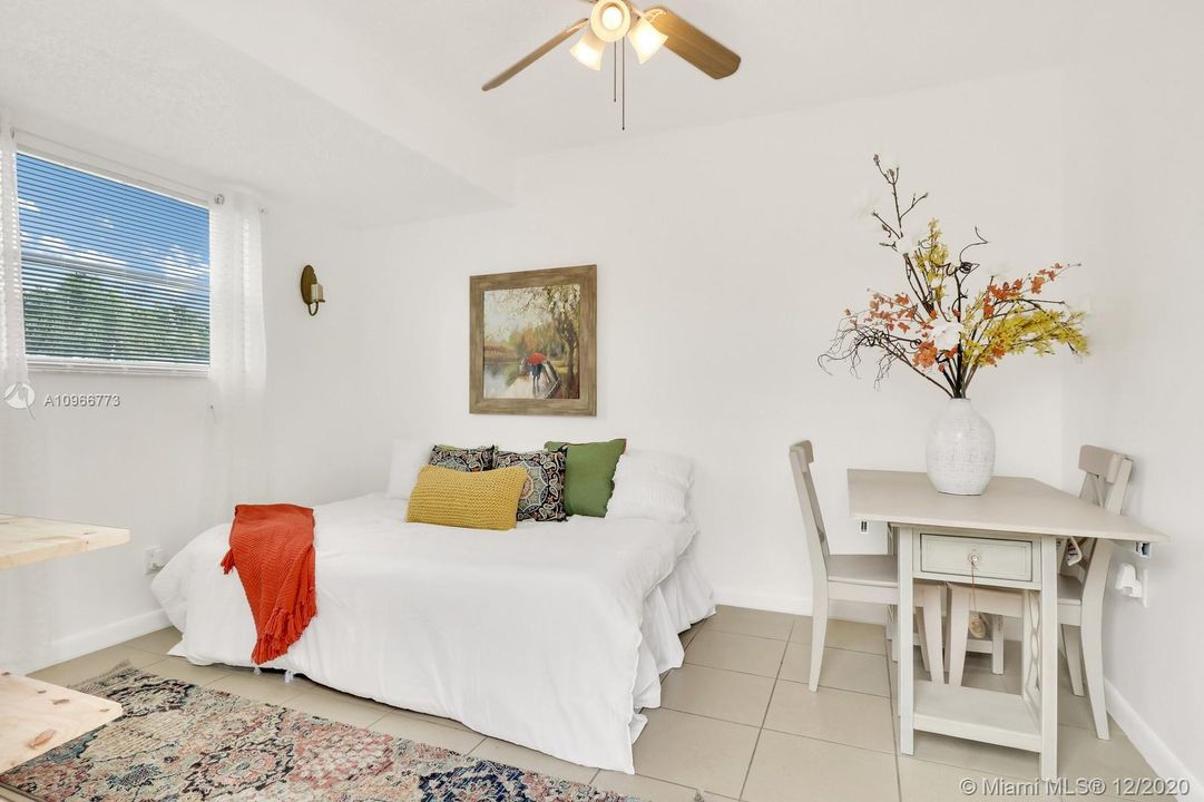 Recientemente alquilado: $995 (1 camas, 1 baños, 0 Pies cuadrados)