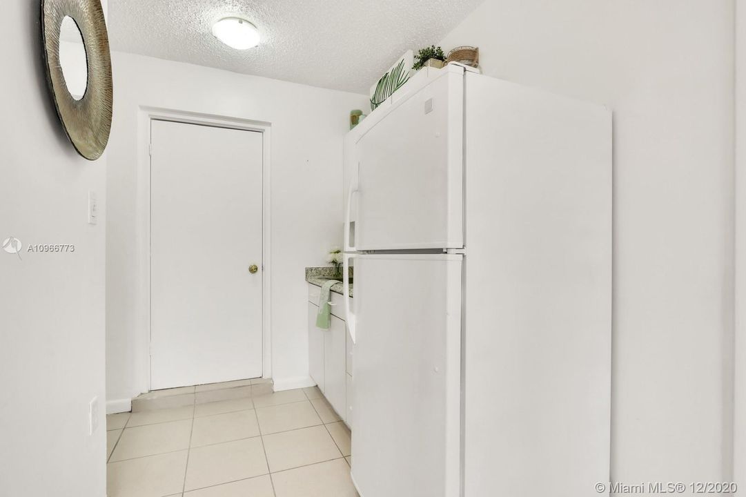 Recientemente alquilado: $995 (1 camas, 1 baños, 0 Pies cuadrados)