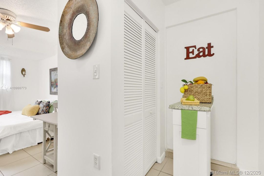 Recientemente alquilado: $995 (1 camas, 1 baños, 0 Pies cuadrados)