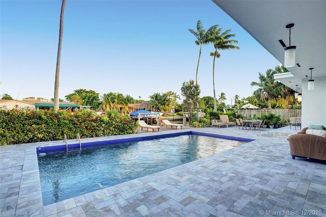 Recently Sold: $1,679,000 (4 beds, 3 baths, 2354 Square Feet)