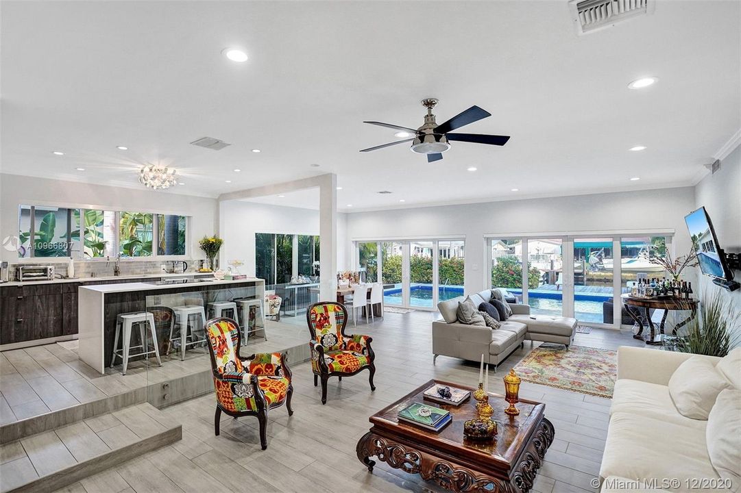 Recently Sold: $1,679,000 (4 beds, 3 baths, 2354 Square Feet)