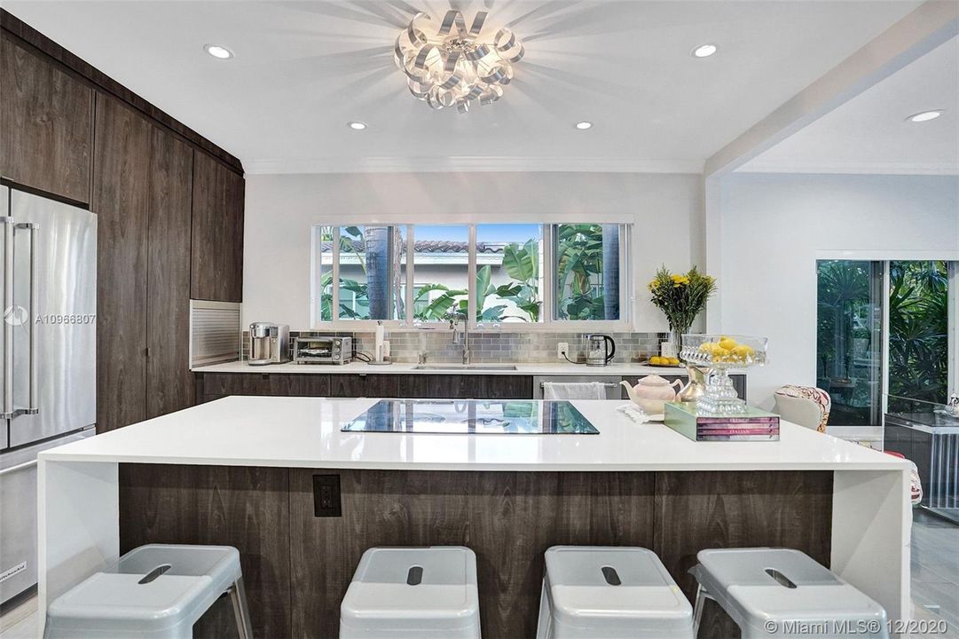 Recently Sold: $1,679,000 (4 beds, 3 baths, 2354 Square Feet)