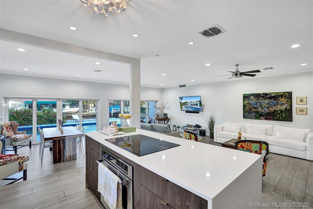 Recently Sold: $1,679,000 (4 beds, 3 baths, 2354 Square Feet)
