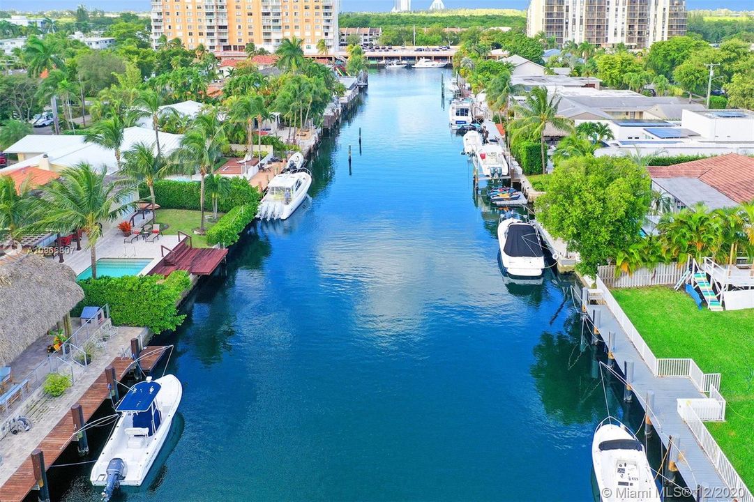 Recently Sold: $1,679,000 (4 beds, 3 baths, 2354 Square Feet)
