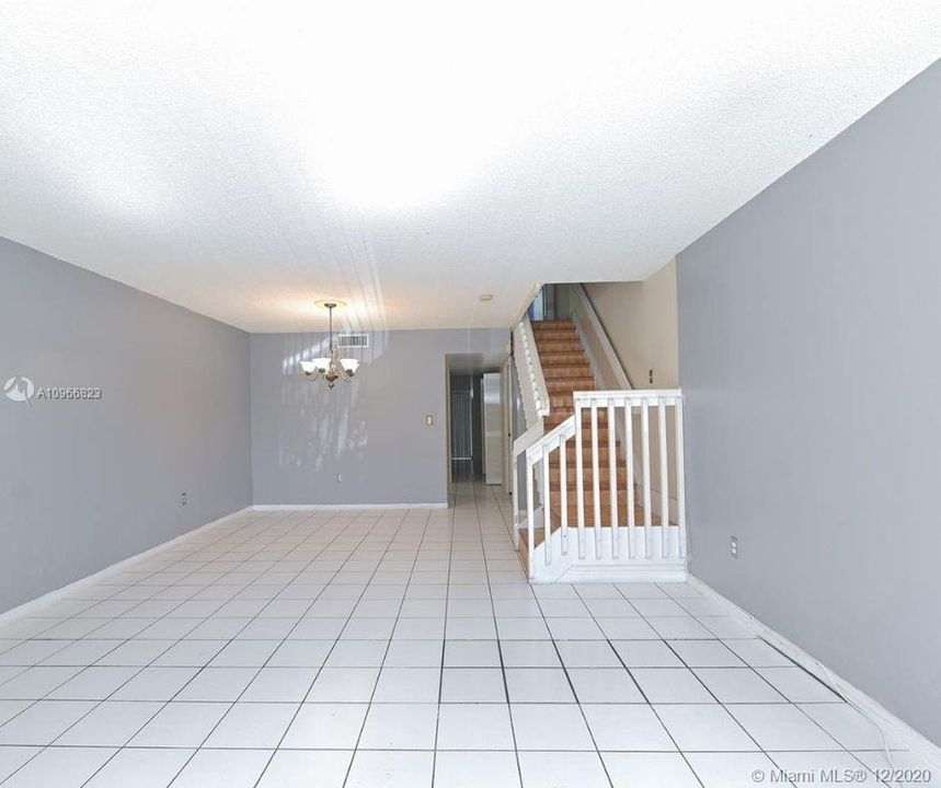 Recently Rented: $2,000 (3 beds, 2 baths, 1520 Square Feet)