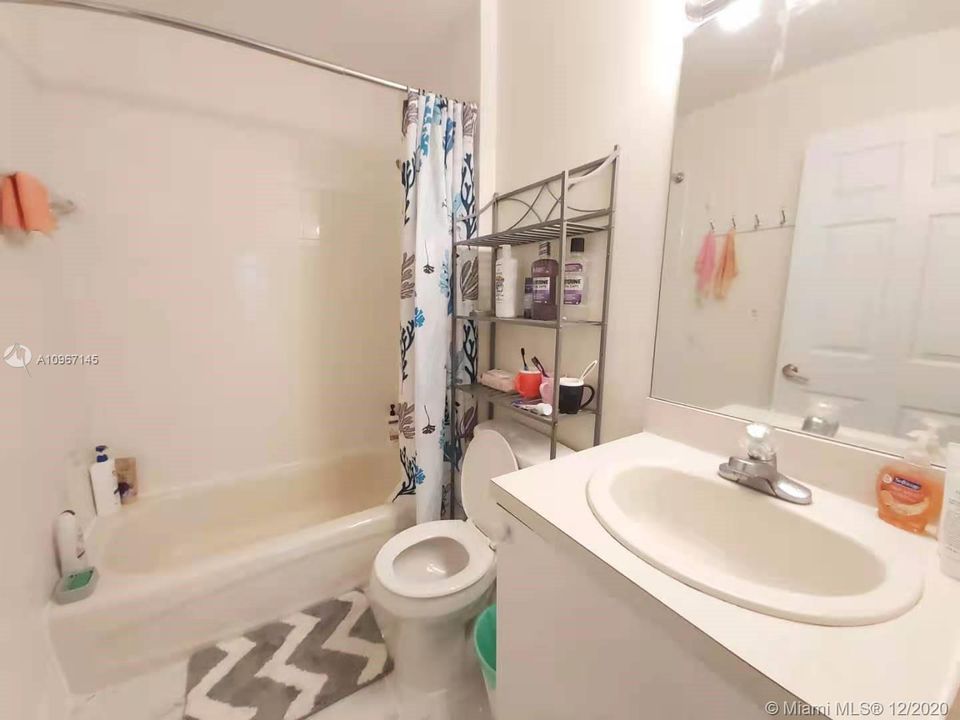 Recently Sold: $292,800 (4 beds, 2 baths, 1847 Square Feet)