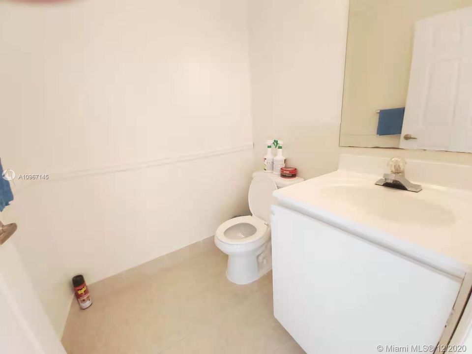 Recently Sold: $292,800 (4 beds, 2 baths, 1847 Square Feet)