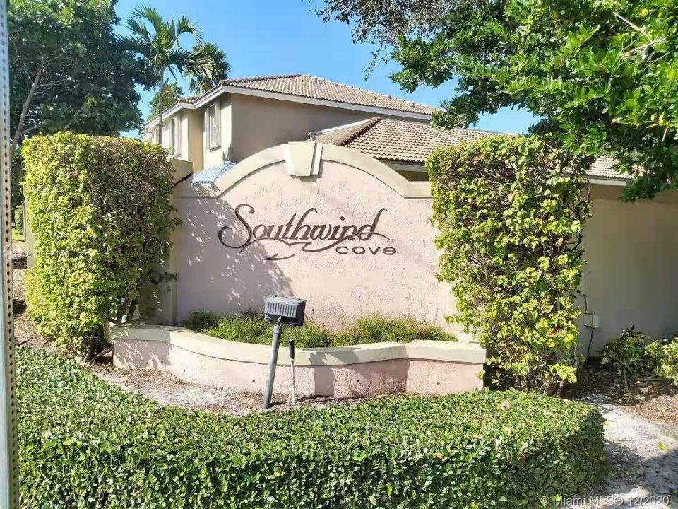 Recently Sold: $292,800 (4 beds, 2 baths, 1847 Square Feet)