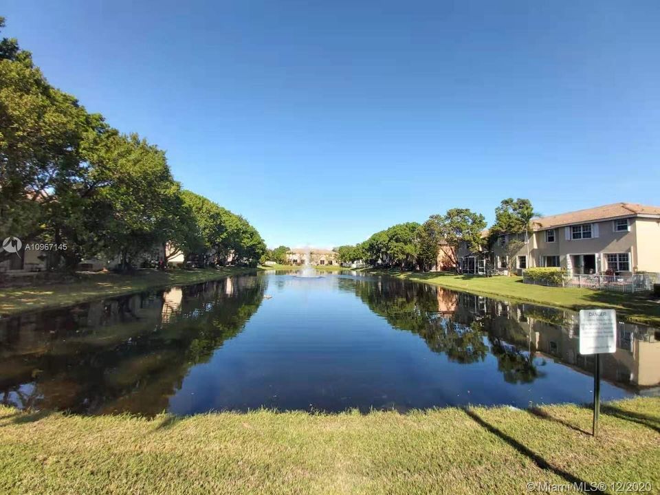 Recently Sold: $292,800 (4 beds, 2 baths, 1847 Square Feet)