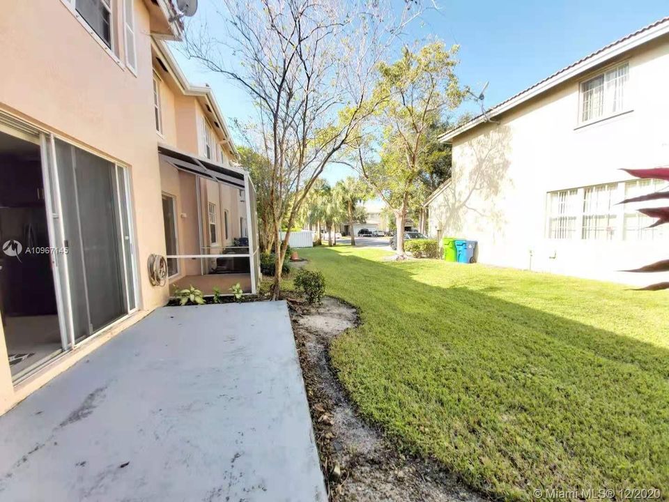 Recently Sold: $292,800 (4 beds, 2 baths, 1847 Square Feet)
