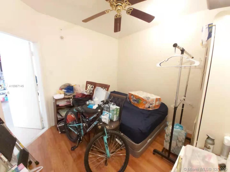 Recently Sold: $292,800 (4 beds, 2 baths, 1847 Square Feet)