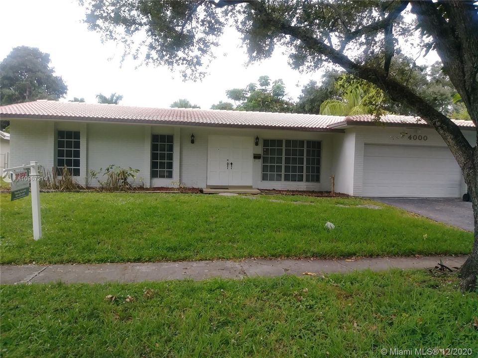 Recently Rented: $2,800 (4 beds, 2 baths, 1747 Square Feet)