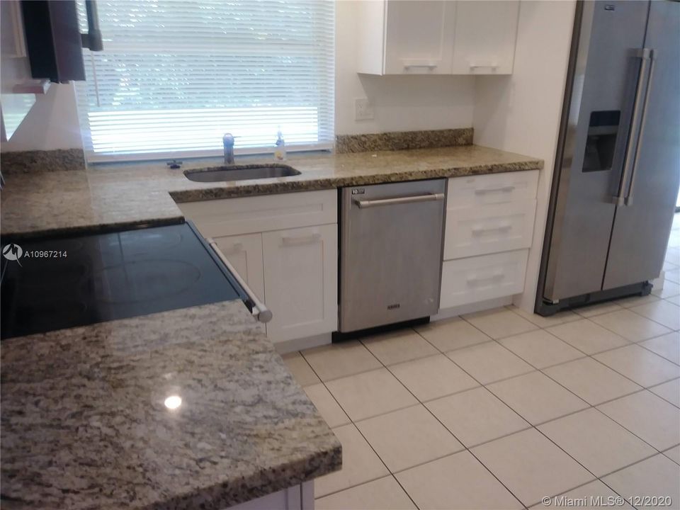 Recently Rented: $2,800 (4 beds, 2 baths, 1747 Square Feet)
