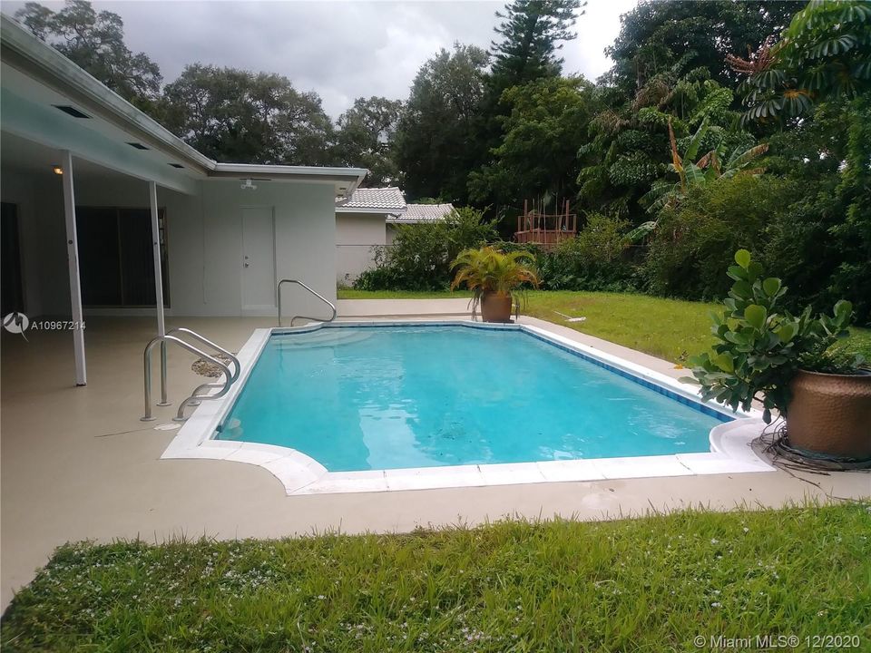 Recently Rented: $2,800 (4 beds, 2 baths, 1747 Square Feet)