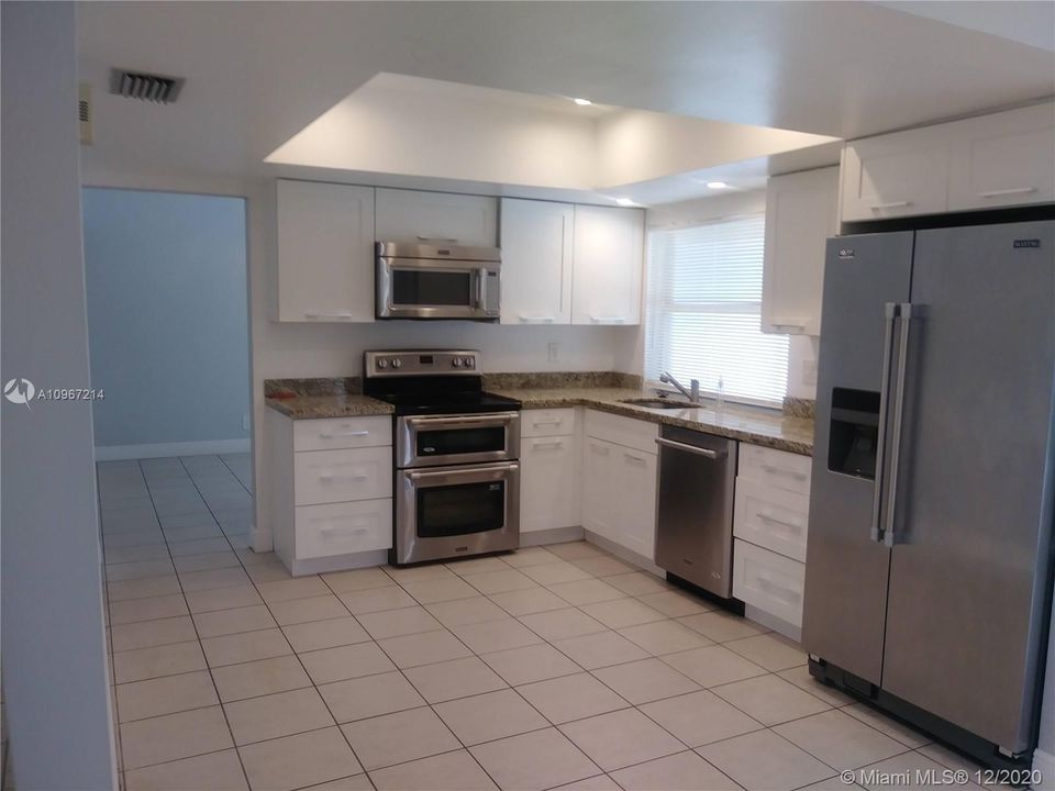 Recently Rented: $2,800 (4 beds, 2 baths, 1747 Square Feet)