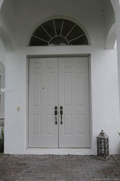 Recently Rented: $3,300 (4 beds, 3 baths, 2406 Square Feet)