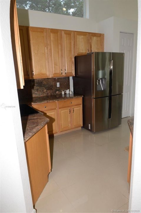 Recently Rented: $3,300 (4 beds, 3 baths, 2406 Square Feet)