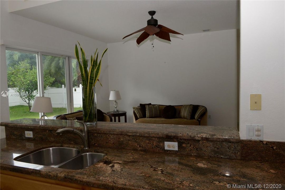 Recently Rented: $3,300 (4 beds, 3 baths, 2406 Square Feet)