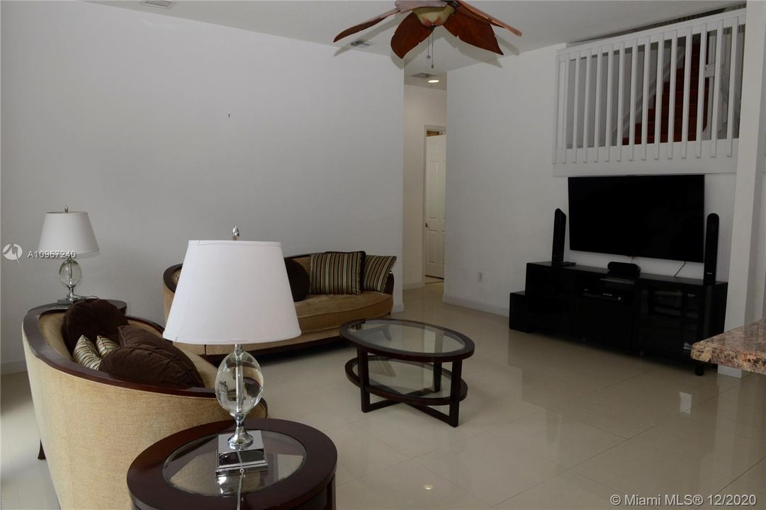 Recently Rented: $3,300 (4 beds, 3 baths, 2406 Square Feet)