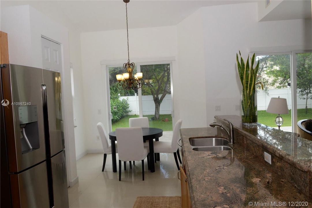Recently Rented: $3,300 (4 beds, 3 baths, 2406 Square Feet)
