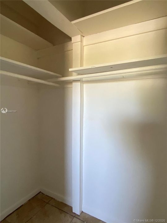 Недавно арендовано: $1,700 (3 спален, 1 ванн, 1072 Квадратных фут)