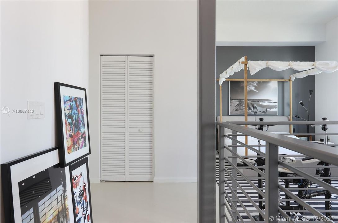 Recently Rented: $3,000 (2 beds, 2 baths, 1056 Square Feet)