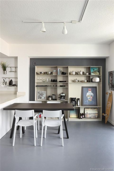 Recently Rented: $3,000 (2 beds, 2 baths, 1056 Square Feet)
