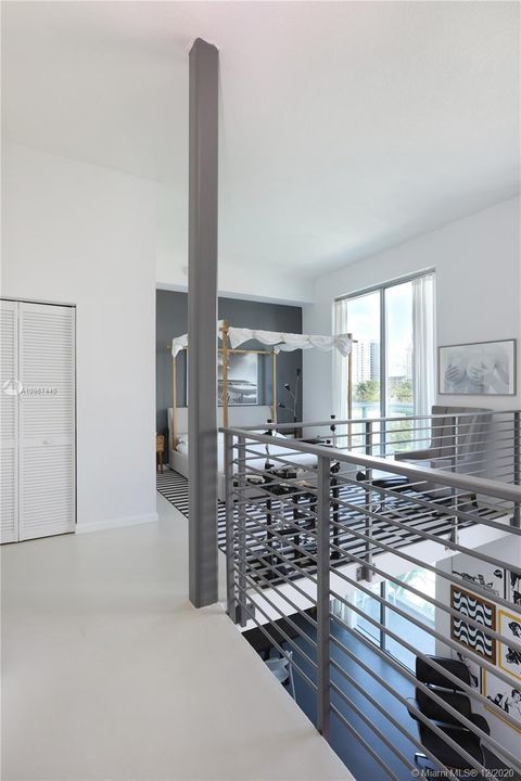 Recently Rented: $3,000 (2 beds, 2 baths, 1056 Square Feet)