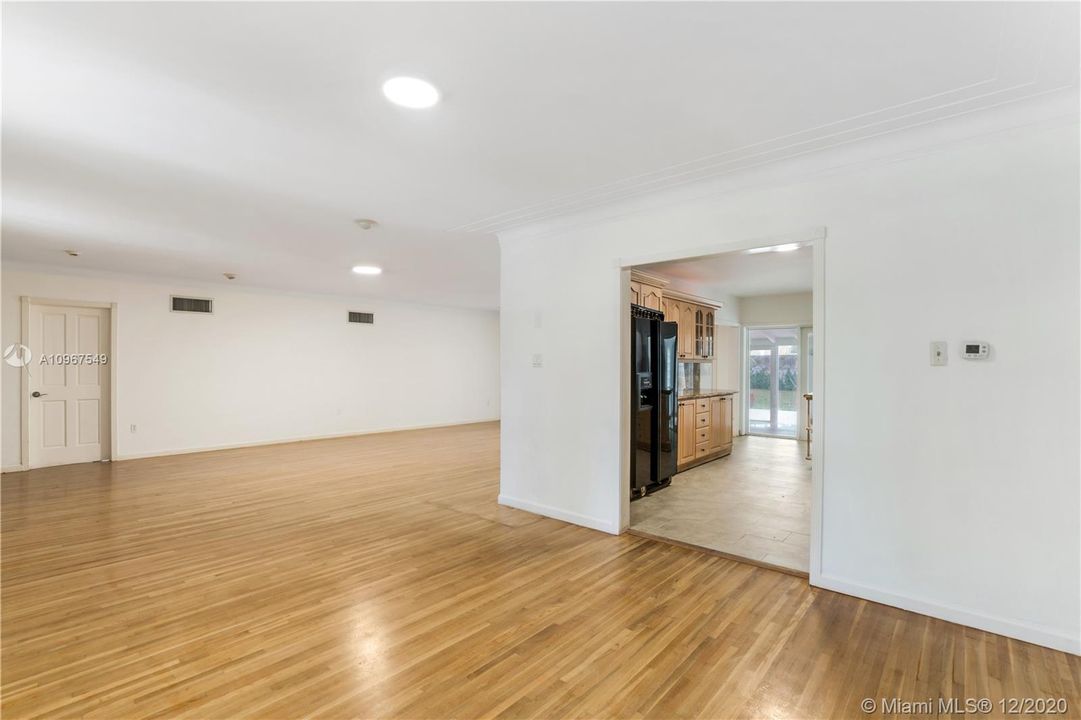 Недавно арендовано: $11,000 (4 спален, 3 ванн, 2390 Квадратных фут)