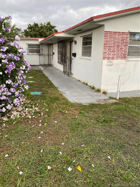 Vendido Recientemente: $329,000 (5 camas, 2 baños, 1320 Pies cuadrados)