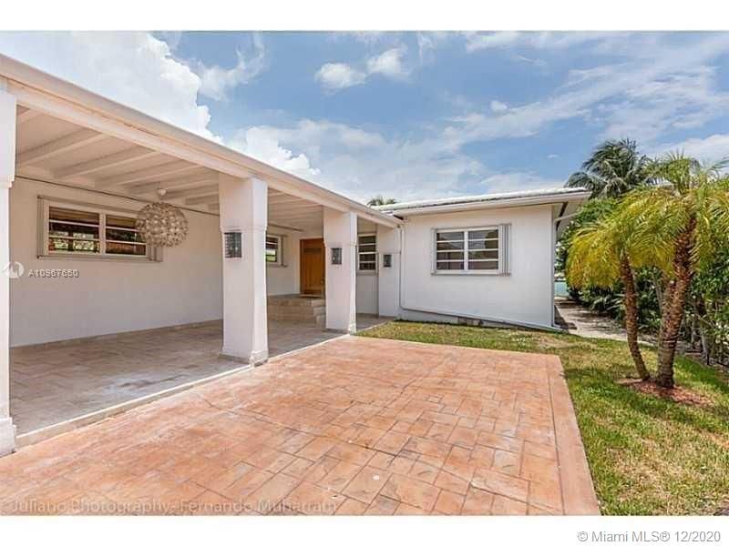 Recently Rented: $7,200 (3 beds, 3 baths, 2568 Square Feet)