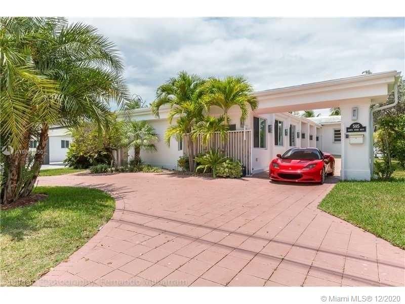 Recently Rented: $7,200 (3 beds, 3 baths, 2568 Square Feet)