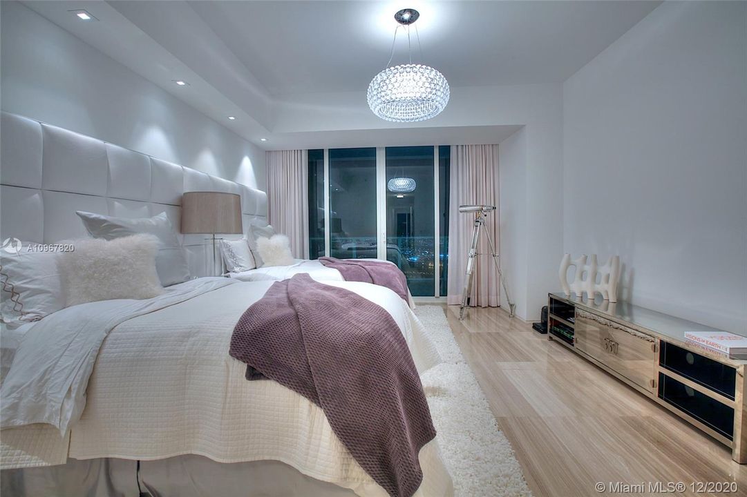 Недавно арендовано: $25,000 (4 спален, 4 ванн, 3279 Квадратных фут)