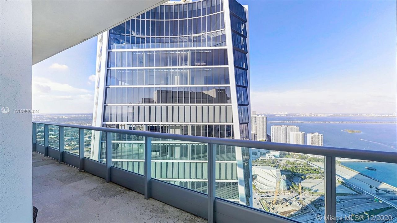 Recently Rented: $16,000 (3 beds, 4 baths, 3535 Square Feet)