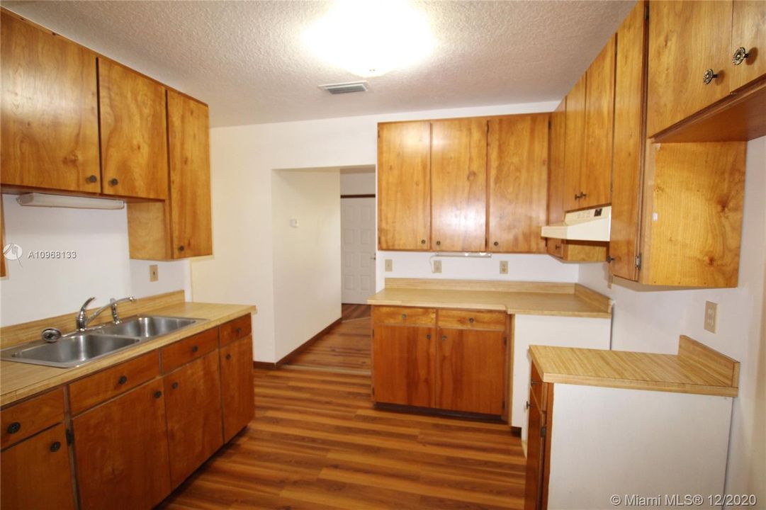 Recently Sold: $164,500 (3 beds, 1 baths, 0 Square Feet)