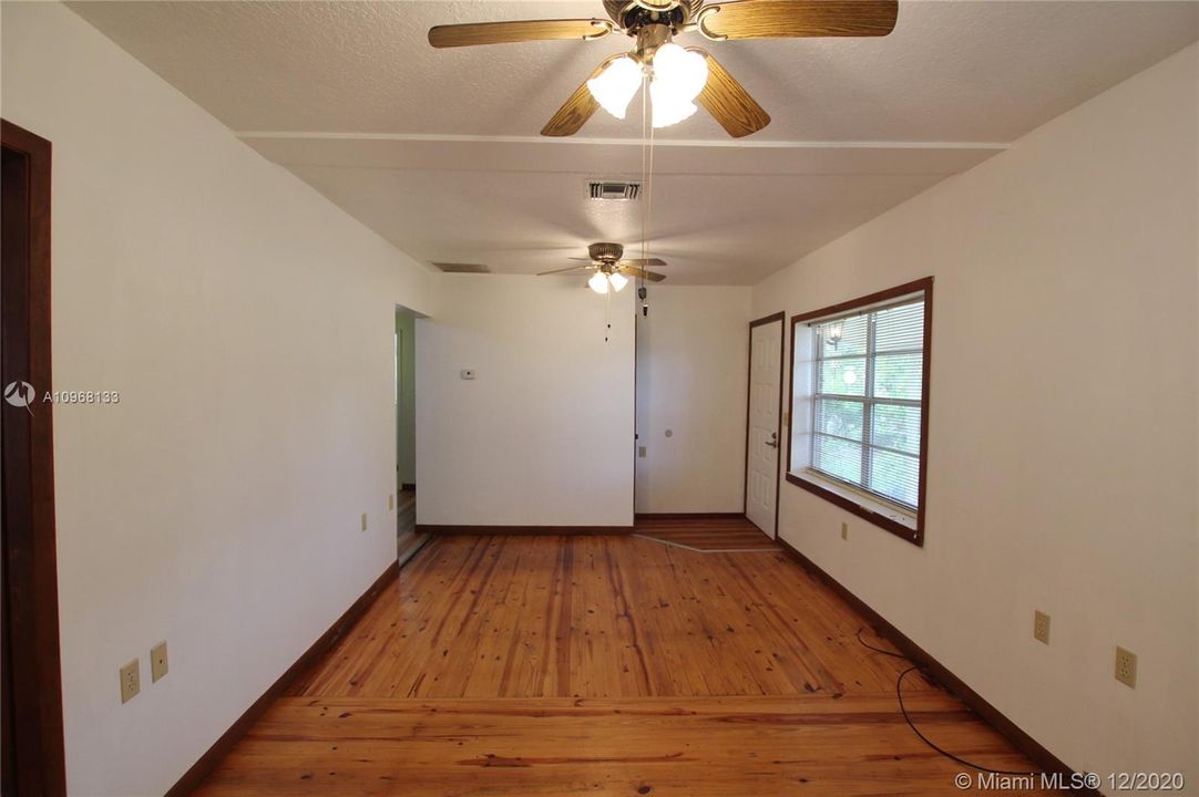Recently Sold: $164,500 (3 beds, 1 baths, 0 Square Feet)