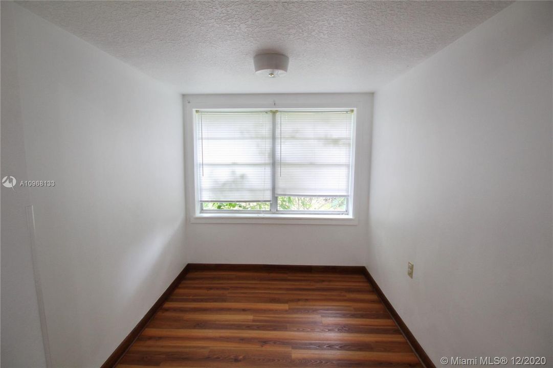 Recently Sold: $164,500 (3 beds, 1 baths, 0 Square Feet)