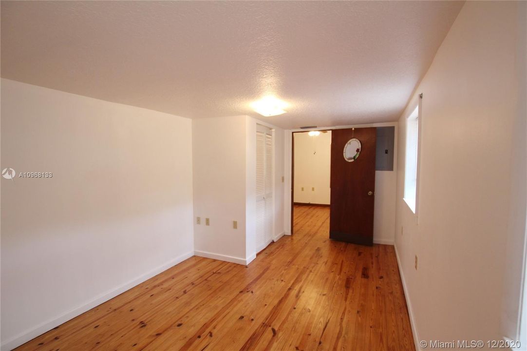 Recently Sold: $164,500 (3 beds, 1 baths, 0 Square Feet)