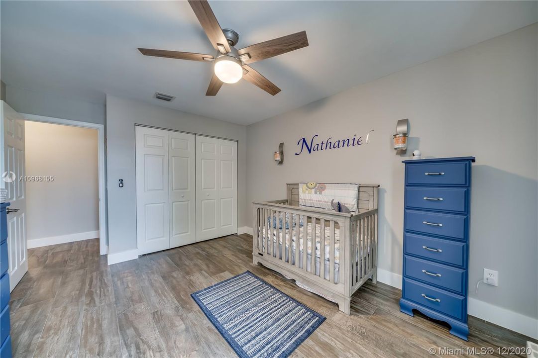 Recently Sold: $525,000 (4 beds, 2 baths, 2880 Square Feet)
