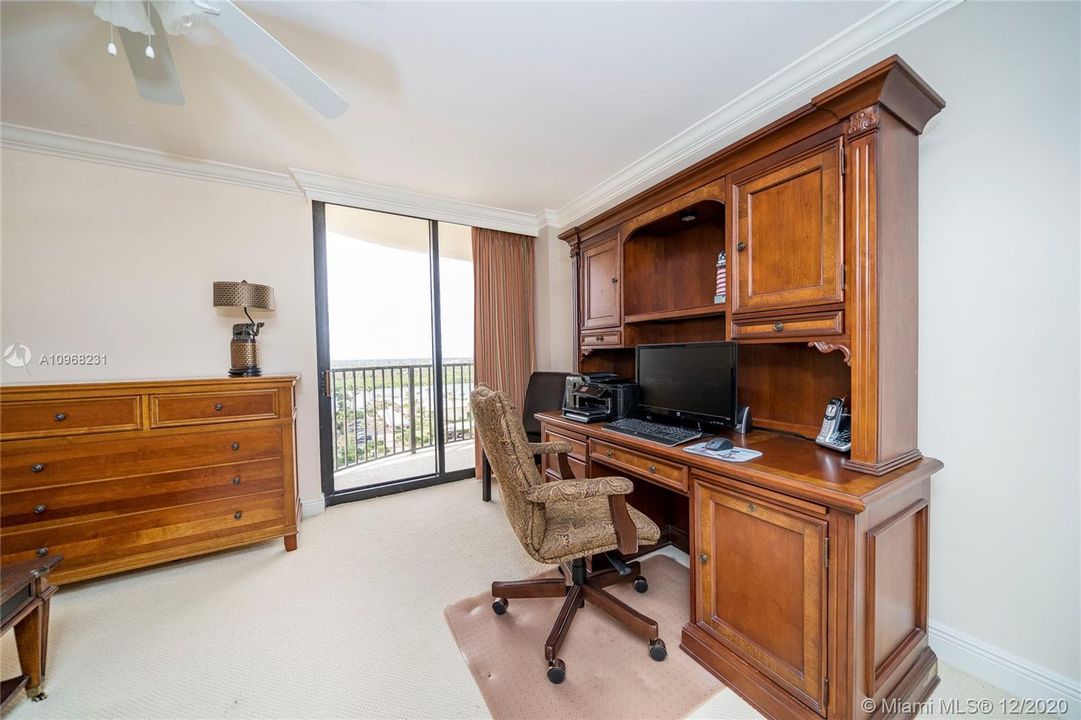 3rd Bedroom/Den