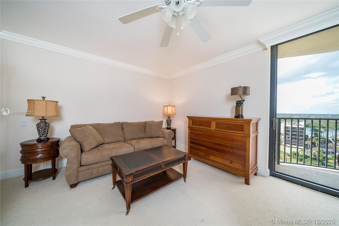 3rd Bedroom/Den