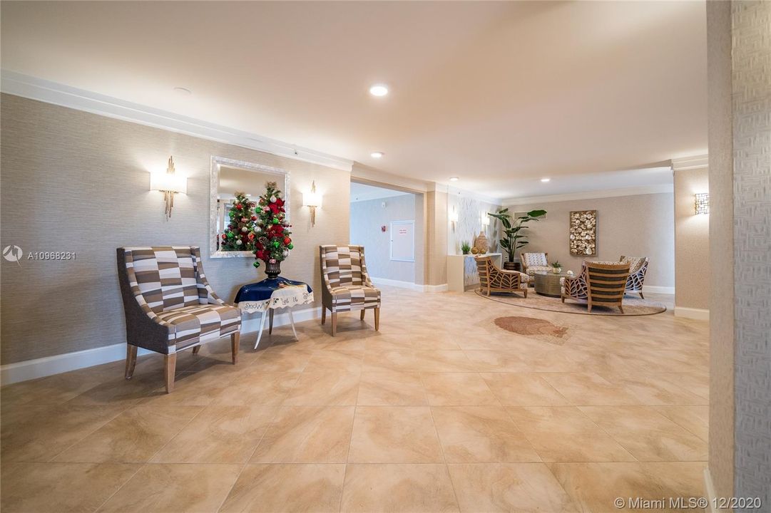 Decorator Lobby