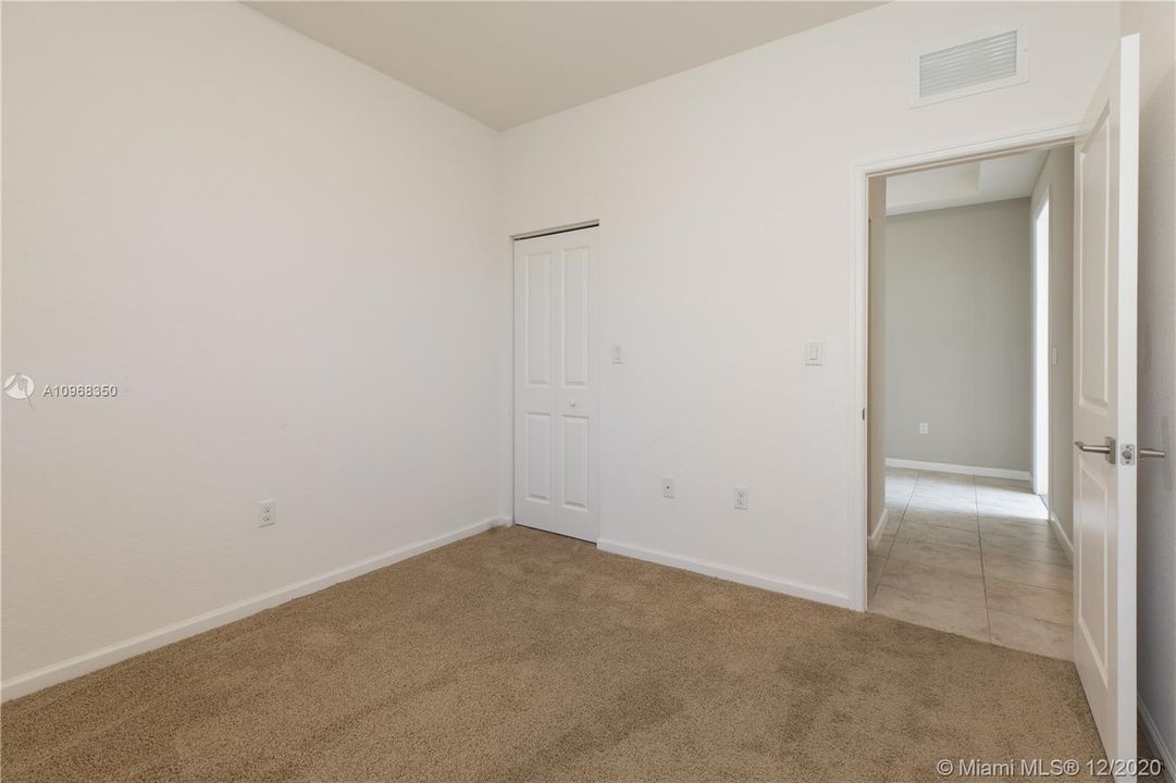 Bedroom #3 (Walking closet) 10.11 X 10.5