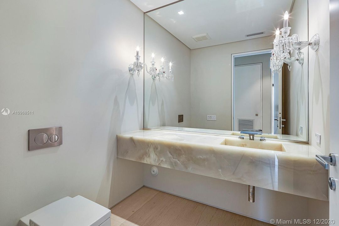 Недавно арендовано: $70,000 (7 спален, 7 ванн, 7129 Квадратных фут)