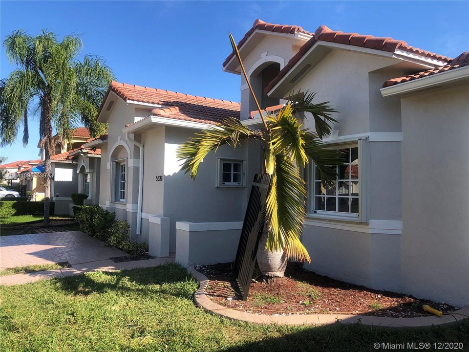 Recently Rented: $2,500 (3 beds, 2 baths, 1608 Square Feet)